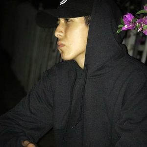 Meet your Posher, Efrain